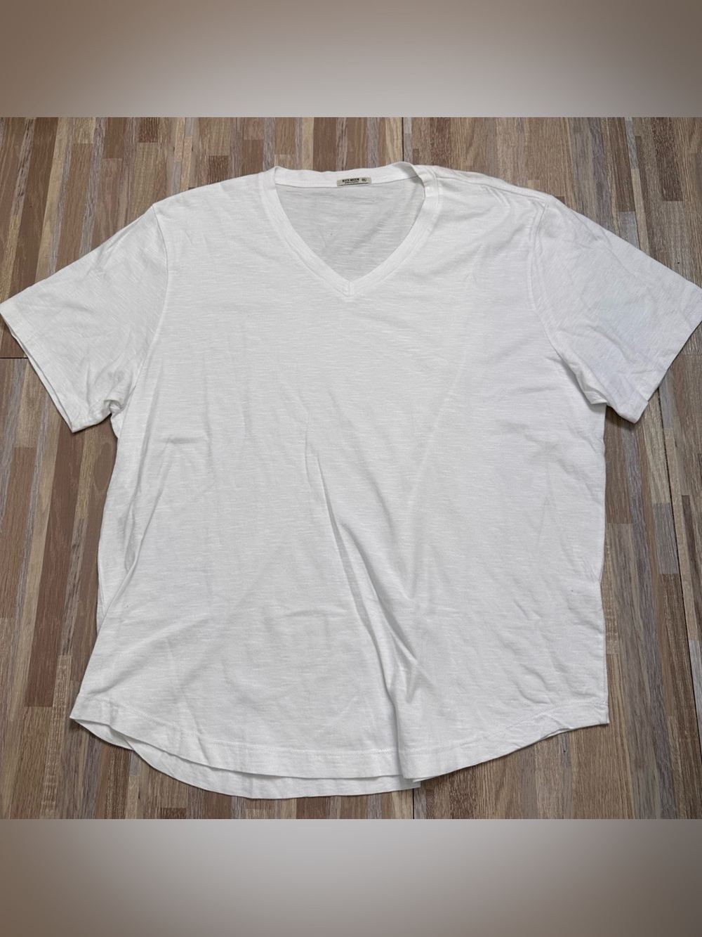 Buck Mason White V-Neck Slub Cotton Tee Men’s Size XXL
